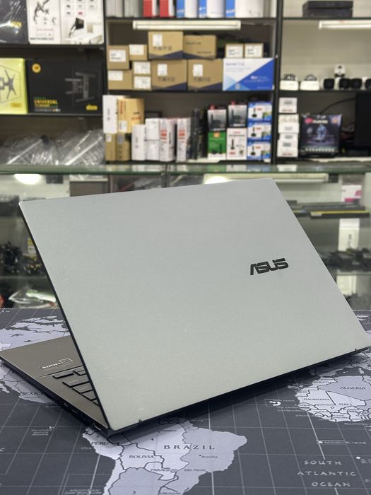 Asus Zenbook Q415 Ultra 5 - 125H Ideal Karobka Orginal zaryadka bilan
