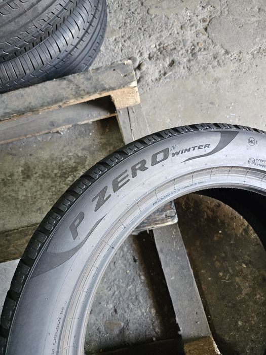 2 anvelope iarna 235 50 19 Pirelli Pzero 2020