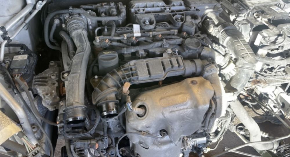 Motor Opel combo crossland X  GRANDLAND X ZAFIRA CORSA F 1.5 D yh01