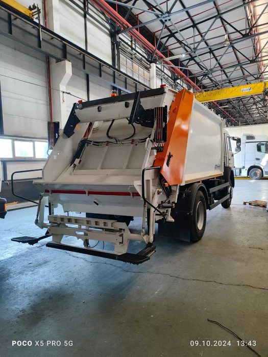 Мусоровоз Камаз 11м3 с манипулятором