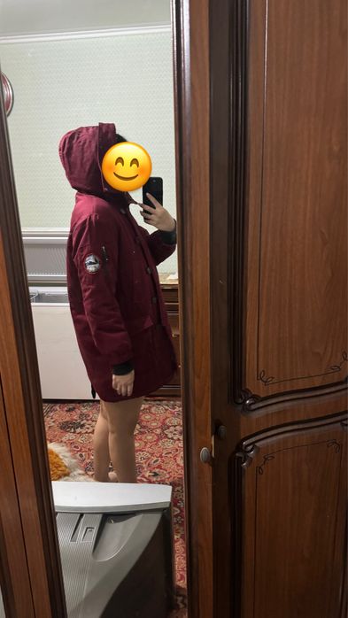Продам женские пуховики