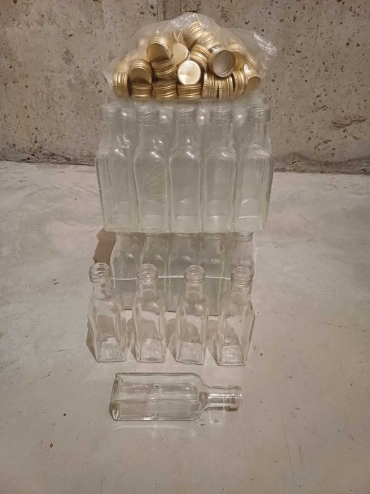 Sticle mini marturii 40 + 15 BONUS sticla patrata capac metalic 100 ml