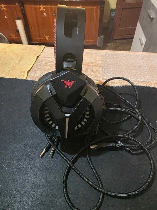Casti Gaming CombatWing M180 Pro