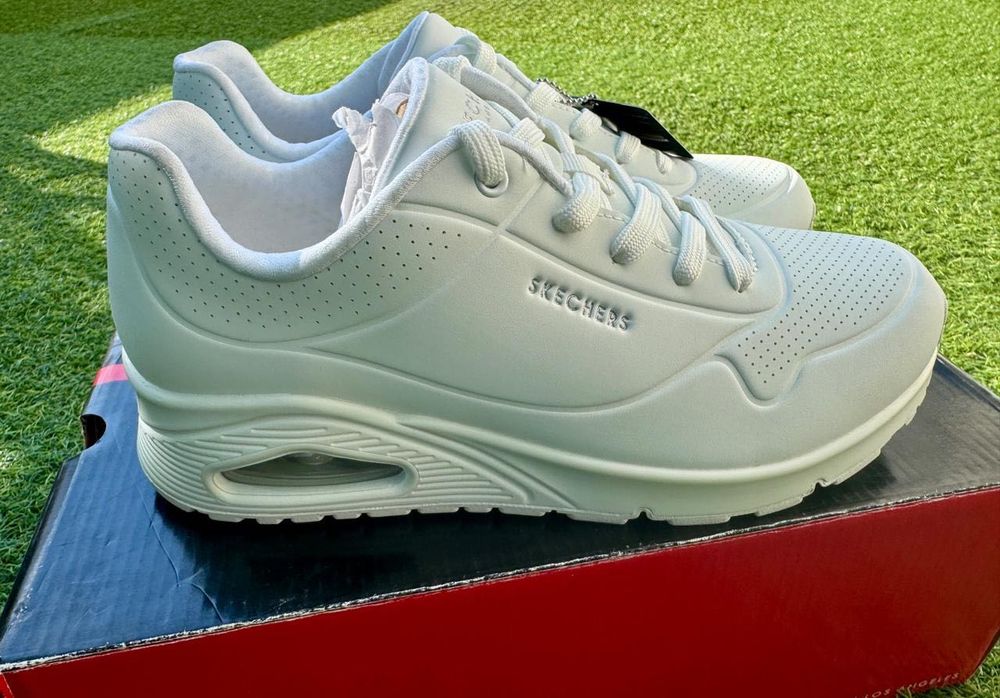 Adidasi Skechers 73690