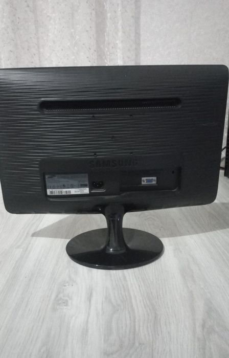 Монитор Samsung 60 hz