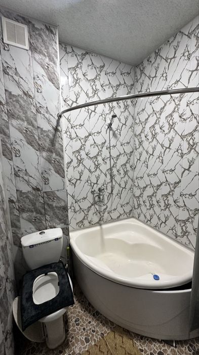 5 микрнда 1 хонали 2 этаж квр сотилади