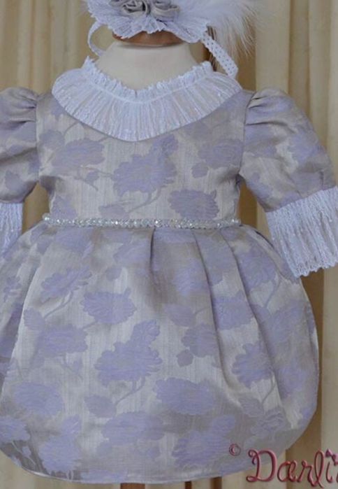 Vând rochița botez Darline