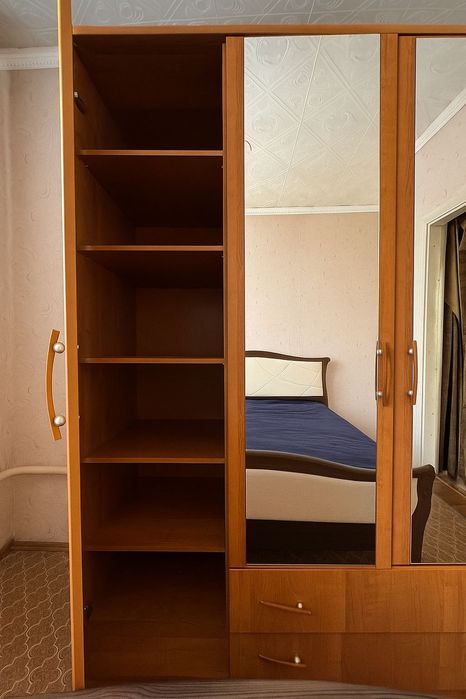 Продам большой вместительный шкаф