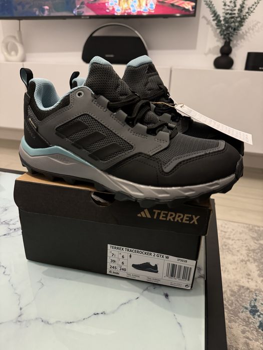 Adidas Terrex 39 1/3  GORETEX  noi
