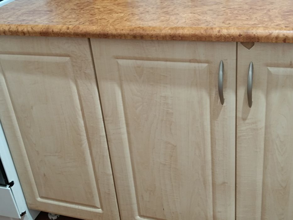 Срочно продается кухонная мебель