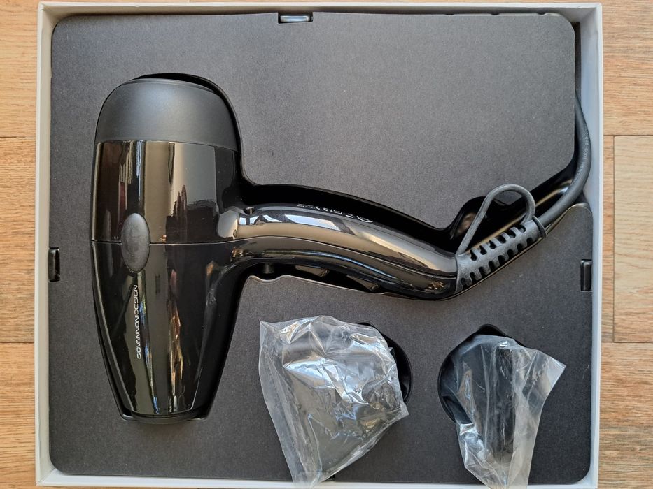 Uscător păr profesional UKI