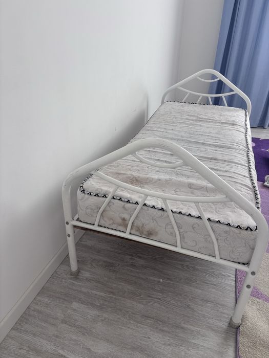Продам кровать 90*2  есть 2 шт одинаковые