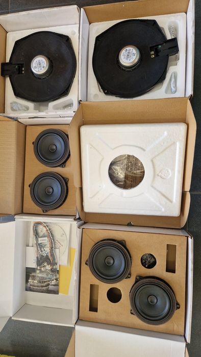 Bmw f31 оригинални hi fi колони