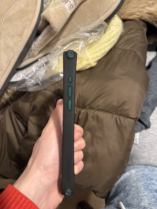 Mobilfox кейс чисто нов за 15про макс