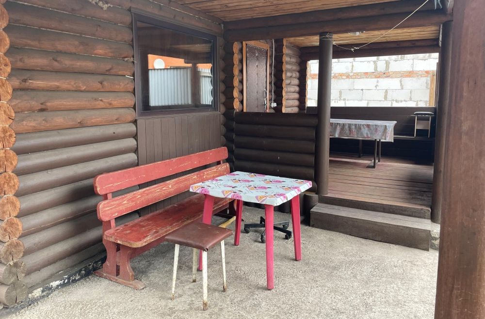 Сдам Сруб в лесу.