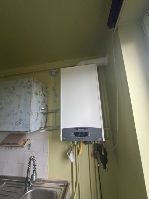 Aleea Biruintei 2 camere si balcon etaj 4 apartament de vanzare Mihai Viteazul Cedonia