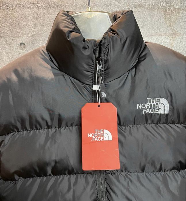 Geaca The North Face model 700 cu puf