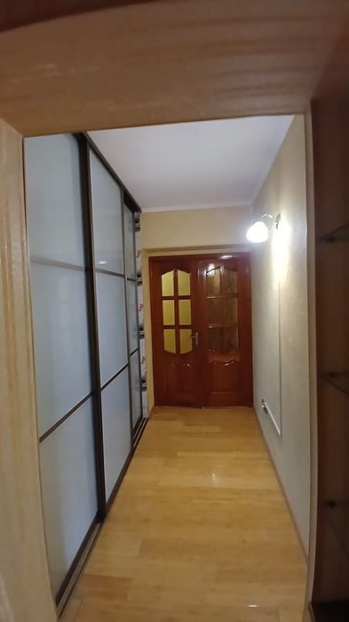 Сдам 4х комнатную квартиру