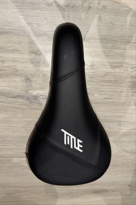 Șa Title JS1 neagra
