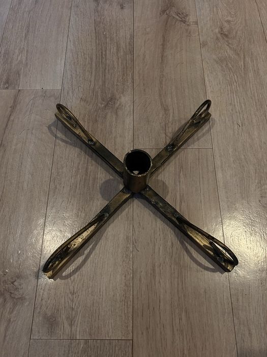 Подставка для живой елки