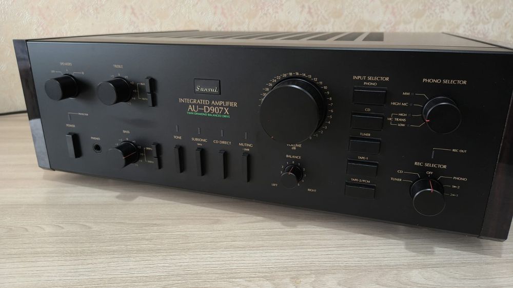 Усилитель SANSUI AU-D907X