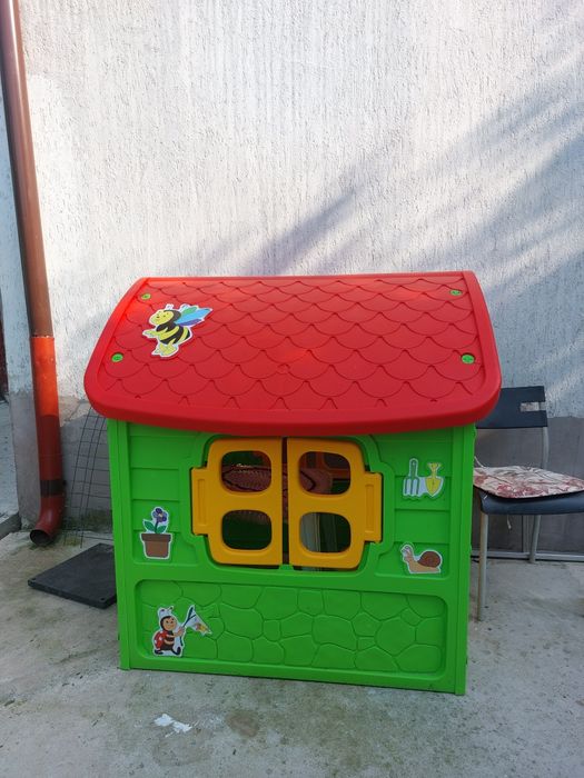 Căsuță de joacă pentru copii