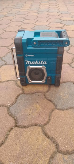 Vand radio Makita