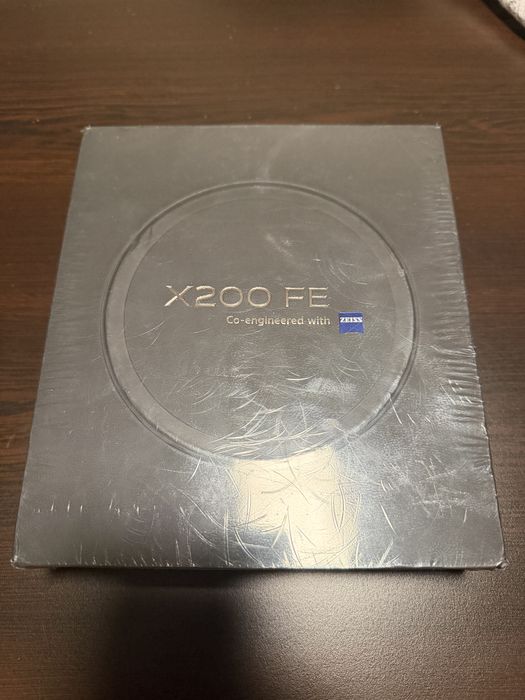 Vivo X200 FE  12/512