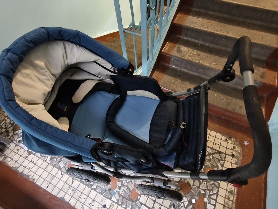 Детская коляска, продаю, универсальная.