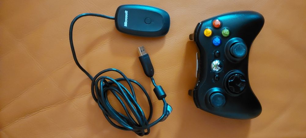 Vand Controller XBox360 wifi și Adaptor original Microsoft pentru PC usb