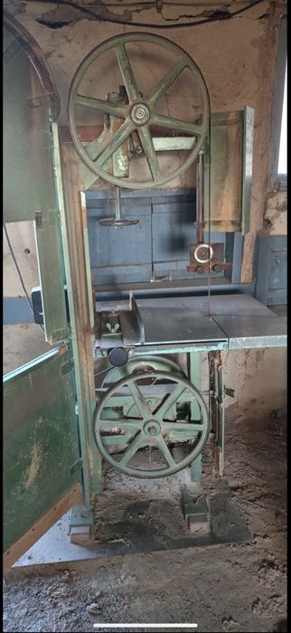 Банциг работещ.