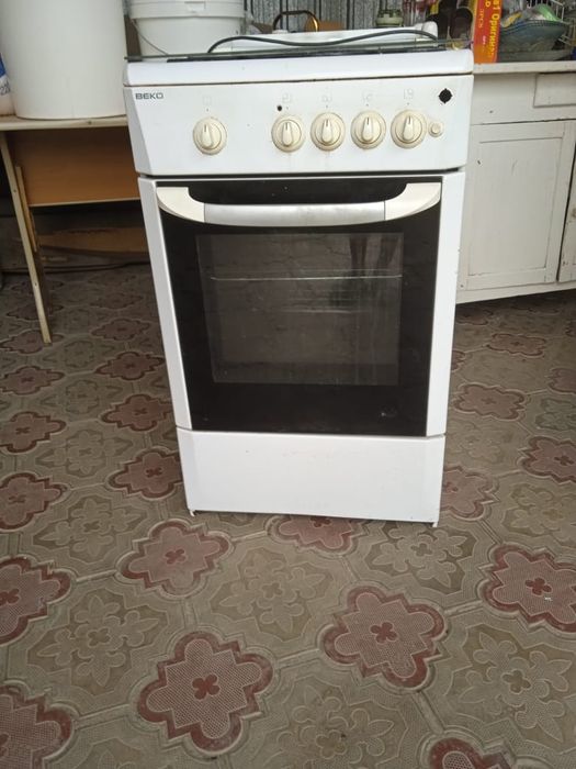 Газ плита трёх канфарныи