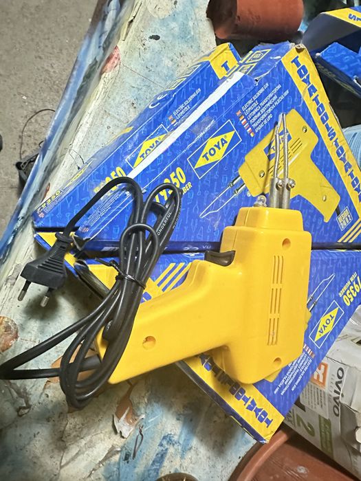 Pistol de lipit Toya