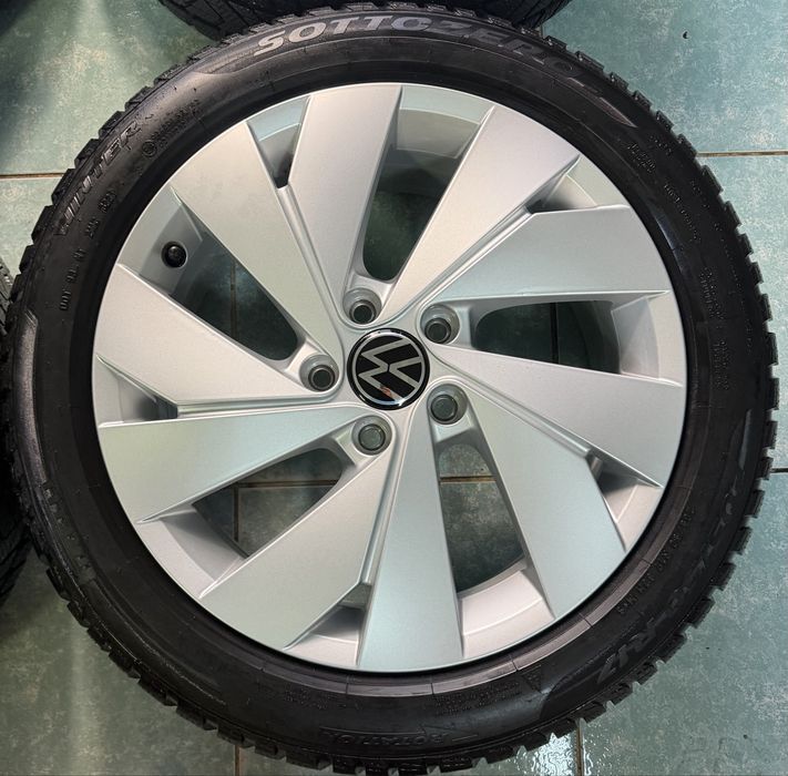 Roti/ jante aliaj R17 originale VW Golf 8 model Belmont 205/50/17