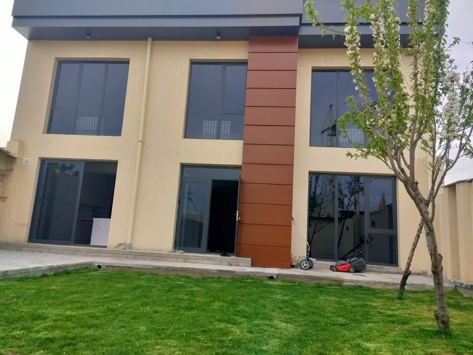 Tayor hovli 3.3 sotik  hujatlar hamasi joida. Dustlik mahalasida