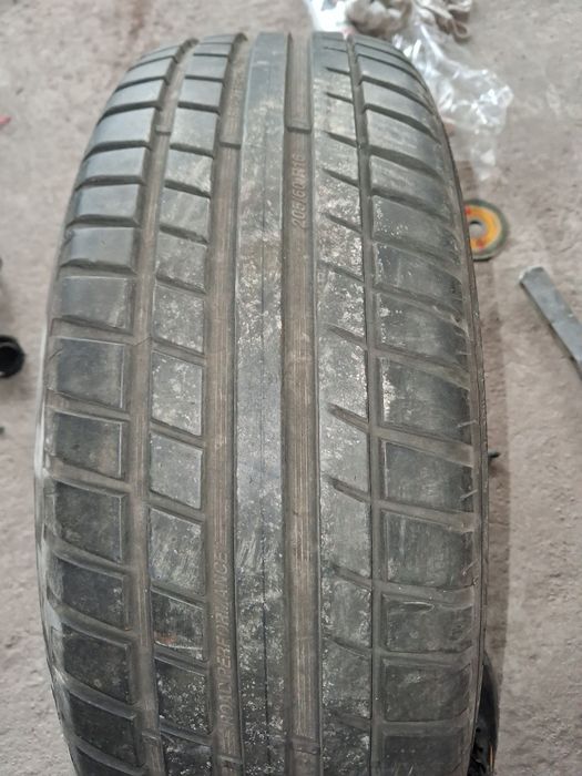 De vânzare 3 anvelope  205/60 R16