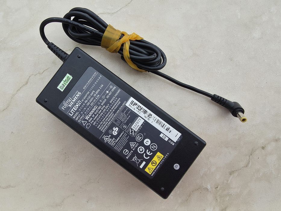 Alimentator  20V 6A 120W mufa 5,5x2,5mm Fujitsu Siemens