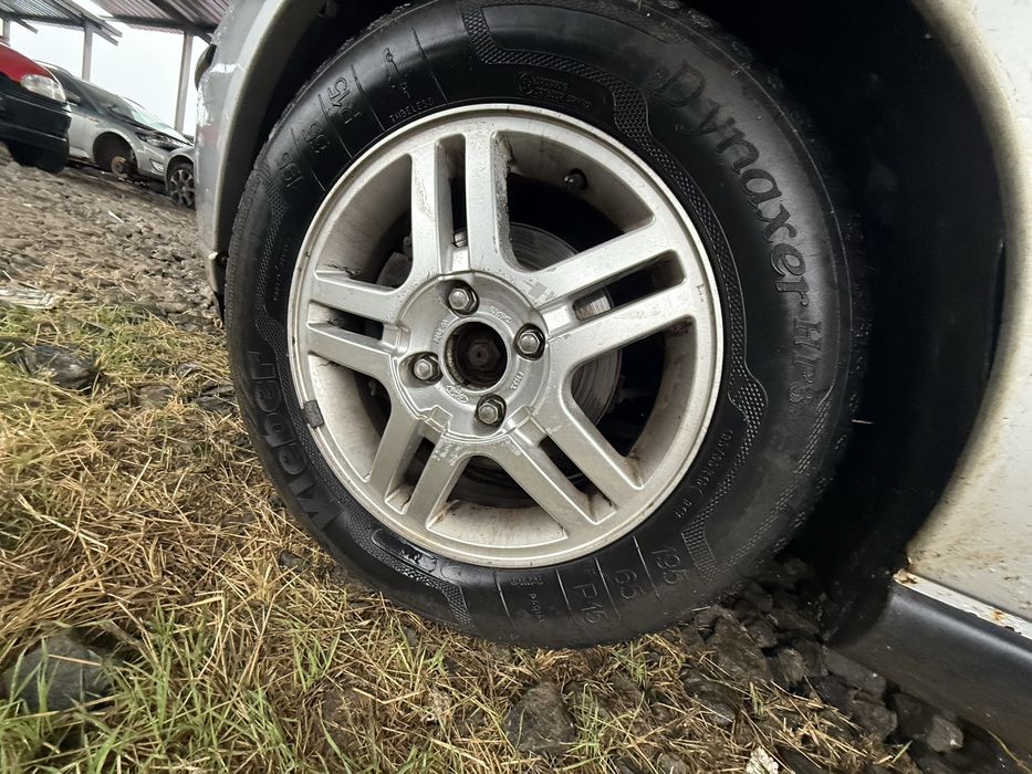 Форд фокус 1.8 114 кс 2000г на части