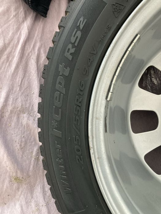 Set jante  BMW 5x120 R16 7J ET47 + cauciucuri de iarnã Hankook