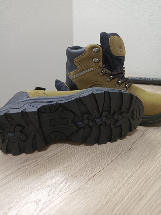 Ботинки новые, кожа