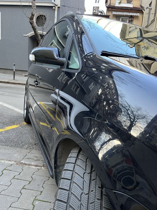 Volkswagen Touran 2008 г. • 1.9 TDI • DSG • 5 места