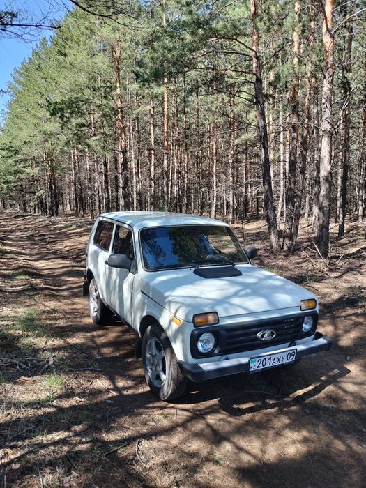 Нива легенда 2121