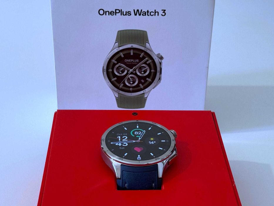 Бартер! Като НОВ! OnePlus Watch 3 Emerald Titanium ( Сребрист/металически титаниев корпус )