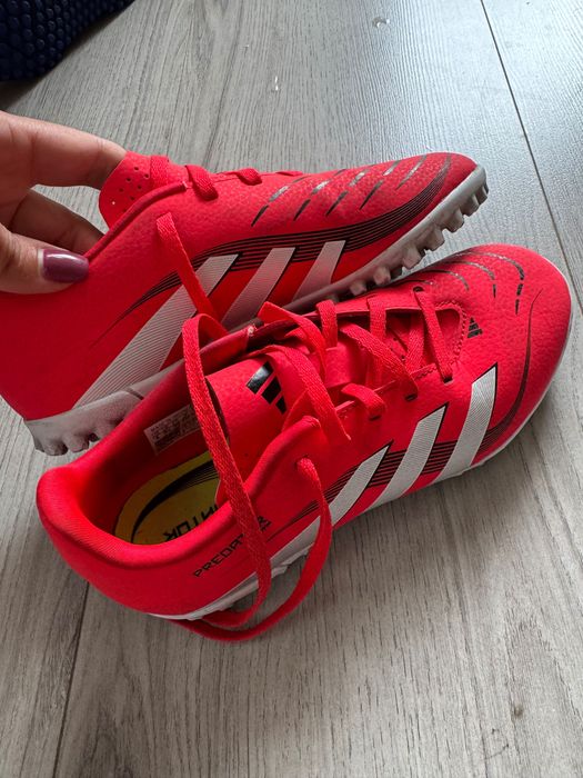Стоножки за футбол Adidas 35-36 номер