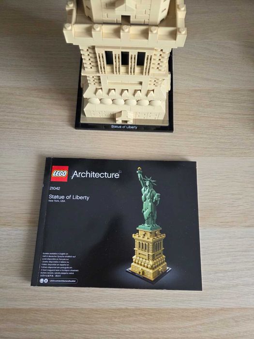 LEGO 21042 Statuia Libertății - Asamblat (Ca nou)
