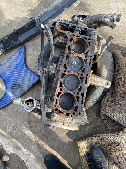 Мерс 190 на разборе