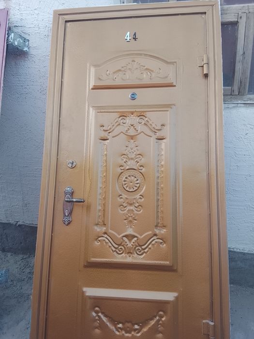 Буу темір есік колдың