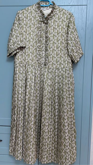 Хорошие плащ, пальто, платье