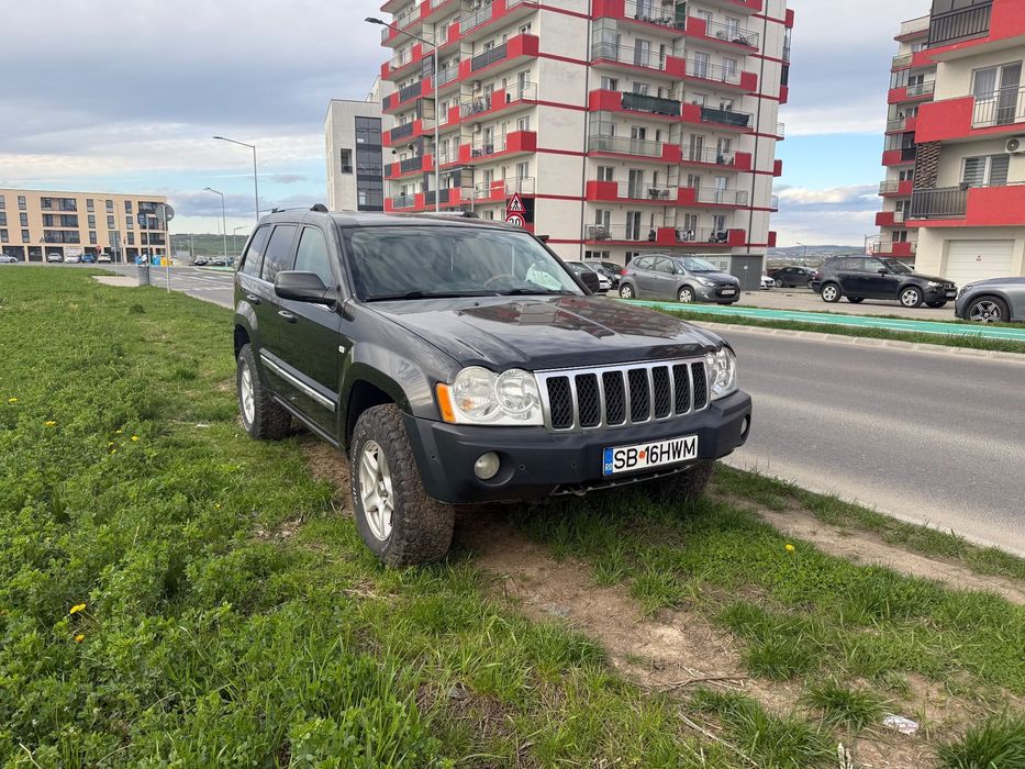 Jeep Grand Cherokee Vând jeep grand cherokee WK 3.0cdr 218 CP