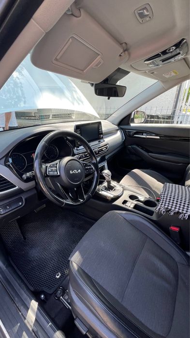 Kia seltos prestige